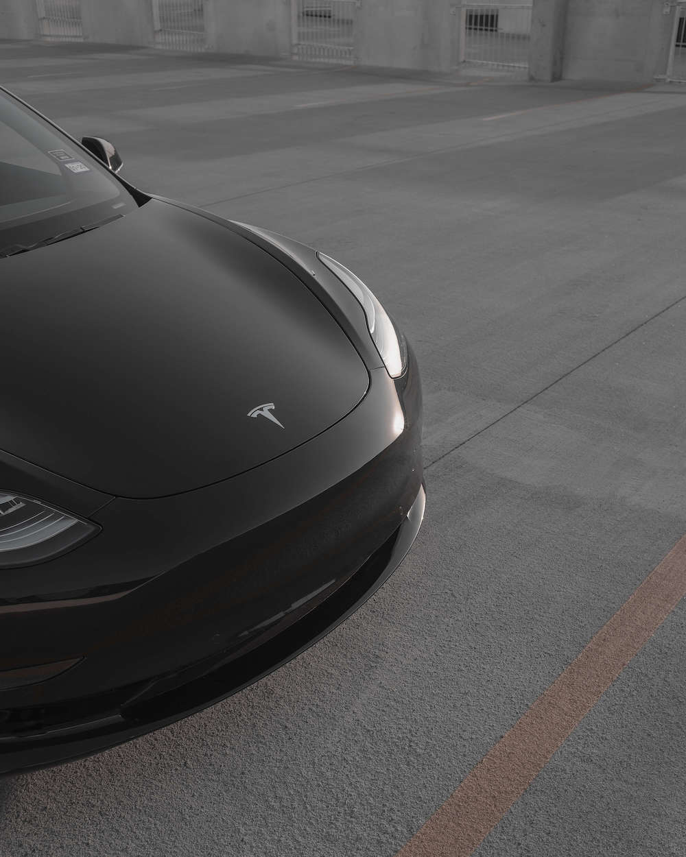 EbONJ1oAniwjwgR0 Tesla(1)